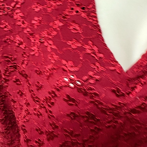 Vintage Elegant Red Lace Women's Top - Picture 3 of 6